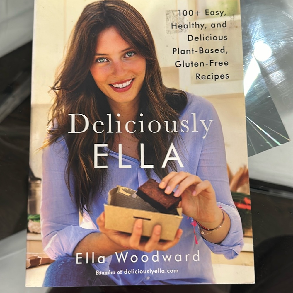 Deliciously Ella cookbook